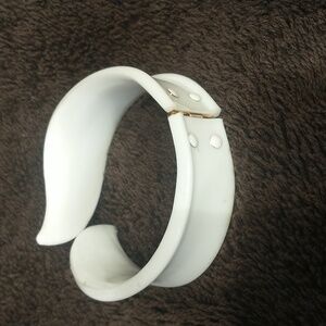 Crown Trifari  White fashion cuff
